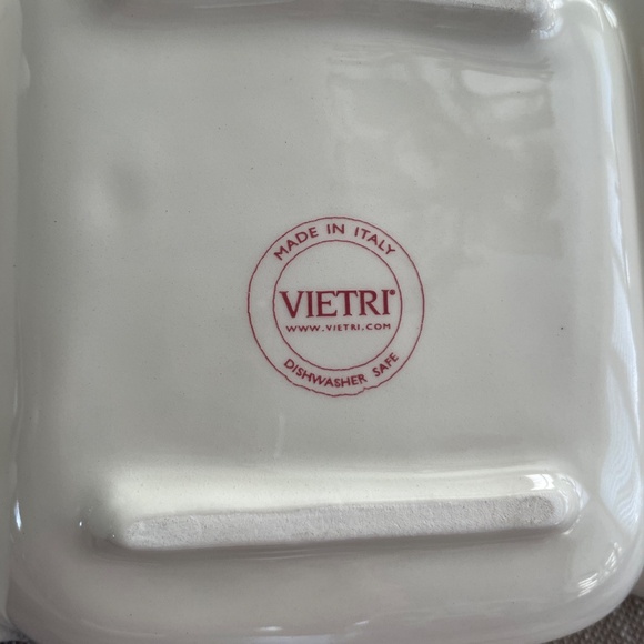 Vietri Old St Nick Three Part Server With Santa, Birds & Berries - Picture 5 of 6